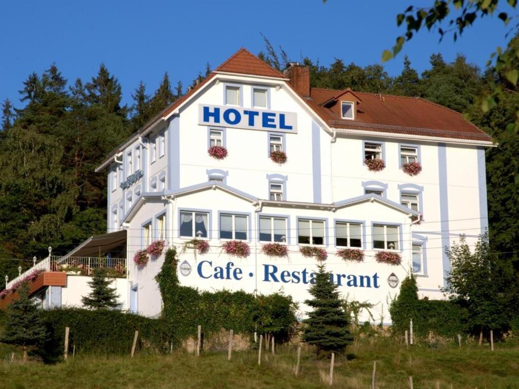 Waldhotel & Restaurant Bergschlosschen Hetzdorf Exterior photo